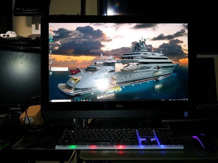 27inch i7 Dell Xps Touch Screen,Wi-Fi, 16Gb Of Ram, 250Gb Sad Drive, Keyboard&mouse With Lights ,Loaded With The Best Lighting Fast Beautiful