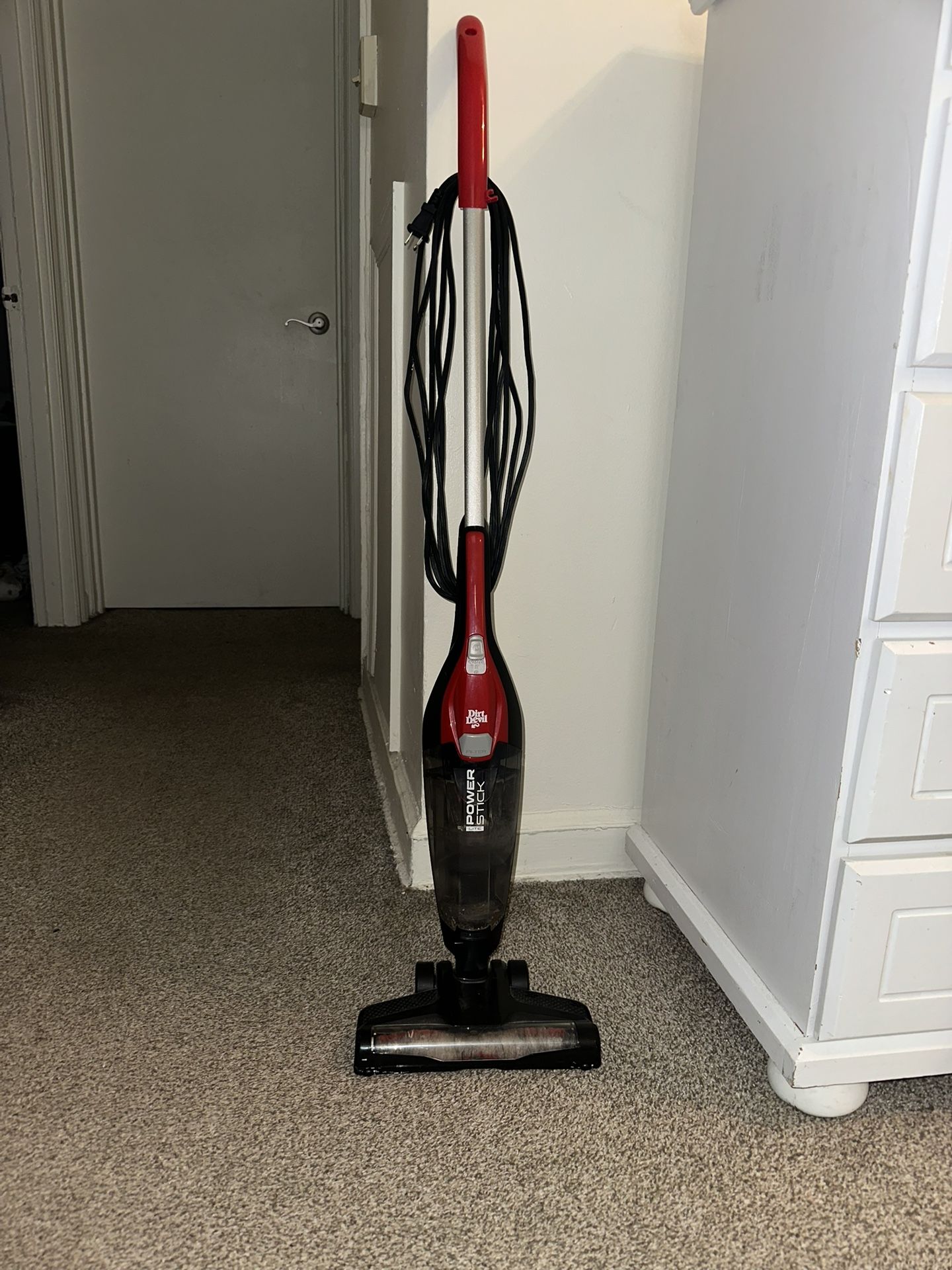 Dirt Devil Vacuum 