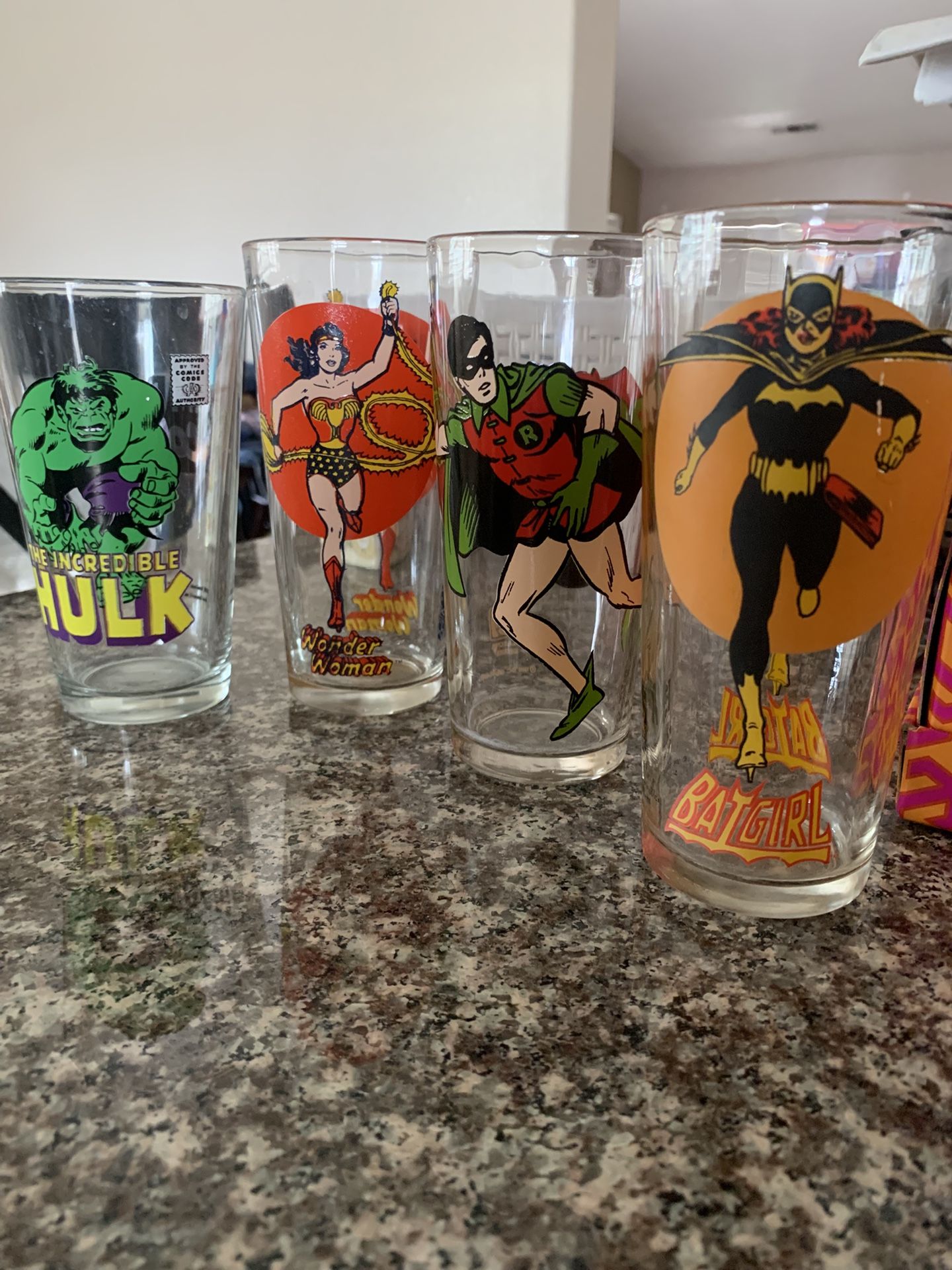 DC Comic Vintage Glasses (4)