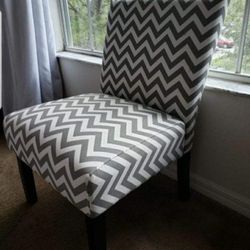 Accent Chair 