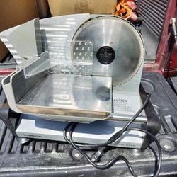 Waring Meat Slicer With Slicing Gaurd