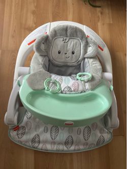 Baby carrier feeder
