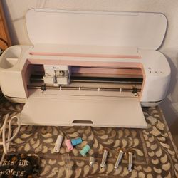 Cricut MAKER