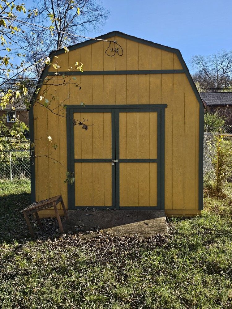10x10 Barn/ Shed