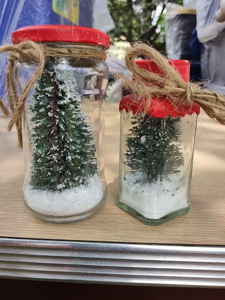 2 Christmas Tree With Snow In Jars