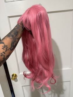 Long wavy pink wig