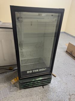 Mountain Dew Single-Door Glass Beverage 
