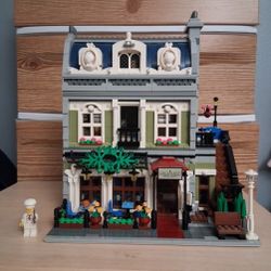 Lego Parisian Restaurant 