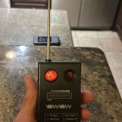 generic handheld RF/EMF detector