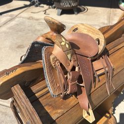 Mini Saddle