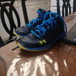 Under Armour BGS Torch basketball