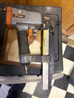 : Paslode 3250-F16 16-Gauge Pneumatic Straight Finish Nailer - Clean & Working