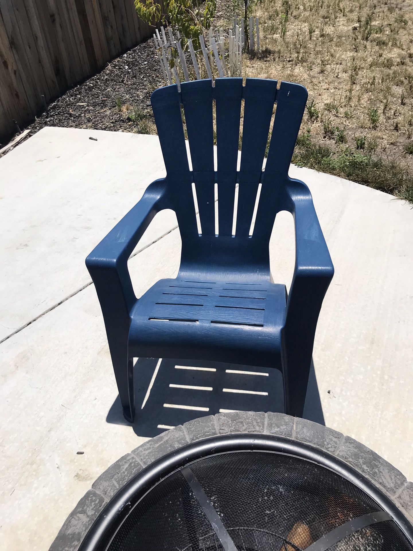 Outdoor hard plastic chairs