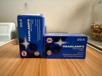 NAPA OE Quality D1S Xenon HID Headlight Bulbs (Part #: LMP D1SN)