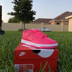 Hyper Pink Dunks 