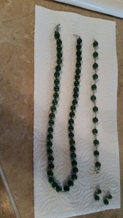 Necklace, bracelet and earrings.