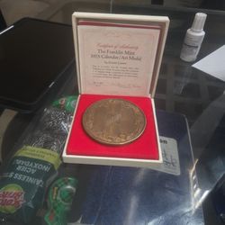 Franklin Mint 1975 Calender/art Medal 