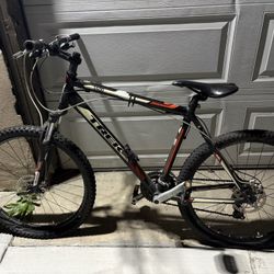 Trek 3500 Bike