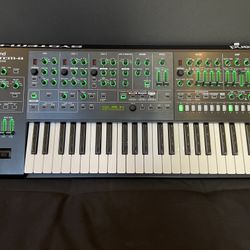 Roland SYSTEM-8 Synthesizer