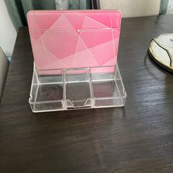 Desk organizer