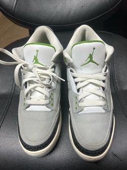 Jordan 3 chlorophyll size 9.5