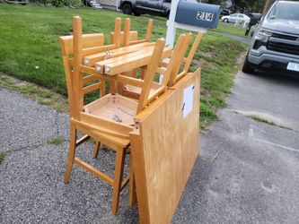 Free dining room set