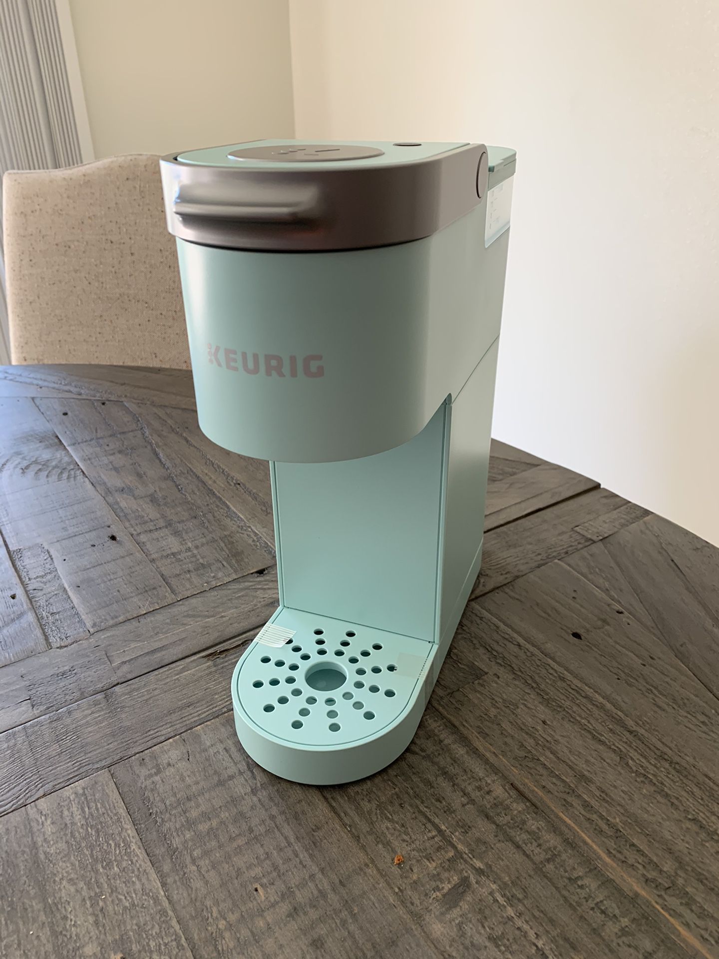 Keurig (K-mini single serve coffee maker)