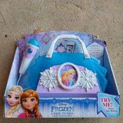 Frozen Light up Boombox With Mic