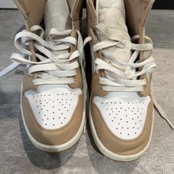 Jordan Sand Mid 1s