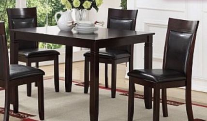 Dining table set