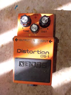 Boss DS-1 Distortion Guitar Pedal