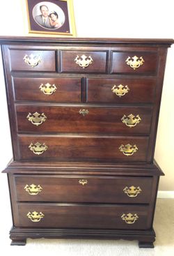 Chest of drawers mahogany