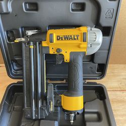 Dewalt Pneumatic Brad Nailer 