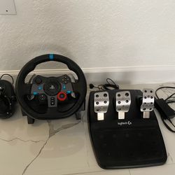 Logitech Driving Force G29 Gaming Racing Wheel With Pedals PC compatible -  Used