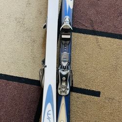 ROSSIGNOL AXIUM SKIS 