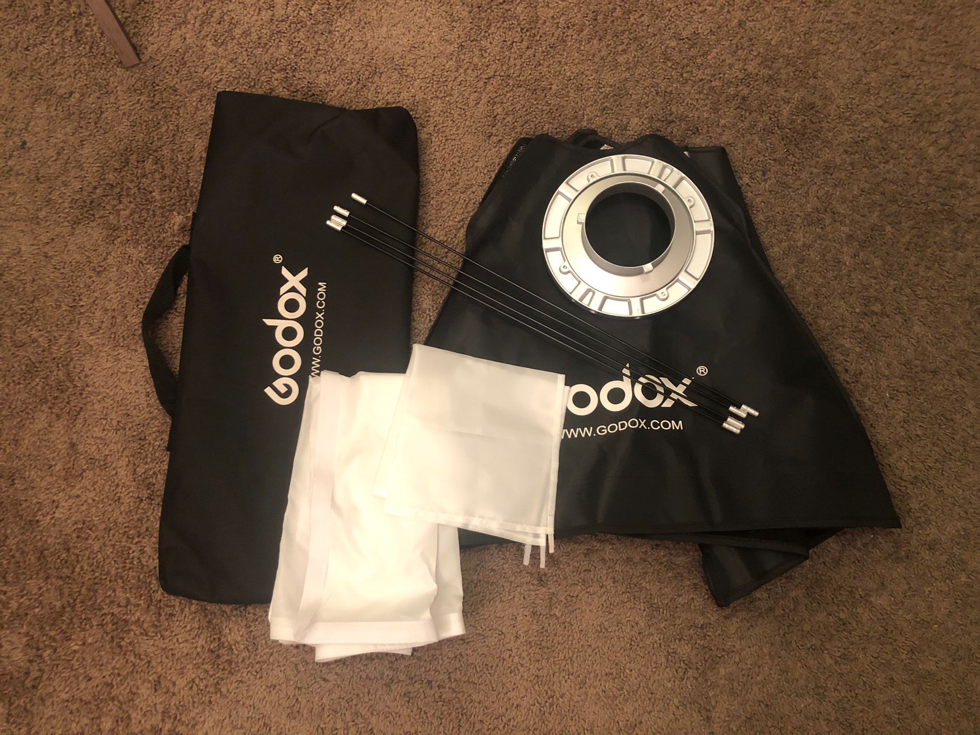 Godox Softbox with Bowens Speed Ring and Grid (23.6 x 23.6)