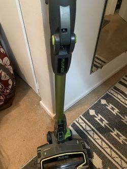 Shark Cordless Multi-Flex Vacuum Cleaner With Battery And Attachments. Retails $600+ Reduced From $150  Need Serious Buyers 