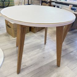 Wooden White Table (90cm-Diameter)