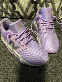 Brand new shoes new balance for girls size 3