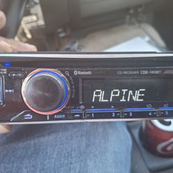 STEREO ALPINE CD AUX USB BLUETOOTH GOOD CONDICIÓN ABLO ESPAÑOL 