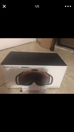 Oakley Airwave 2.0 Electronic Goggle