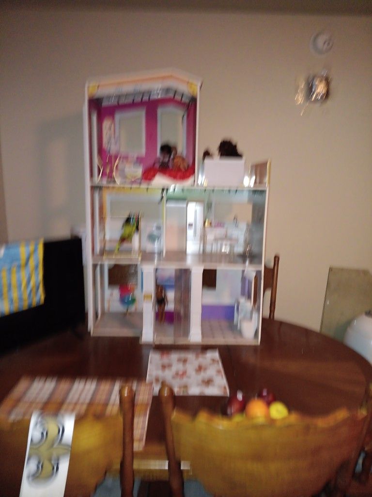 Rainbow High Doll House 
