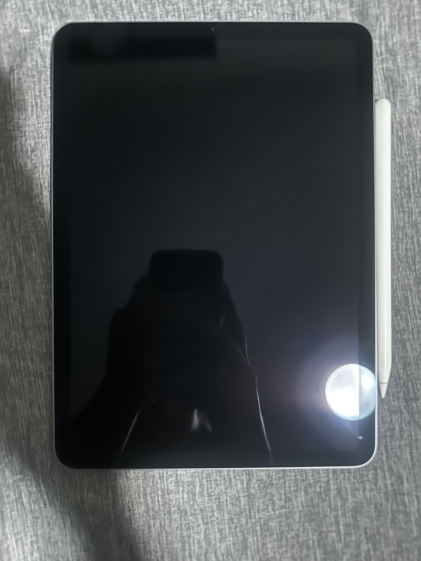 Ipad Air 5th Gen 64gb WiFi With Apple Pencil 2nd Gen