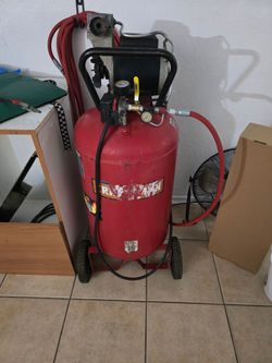 33 gallon air compressor