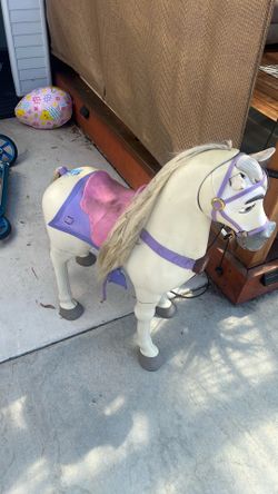 Caballo de juguete grande