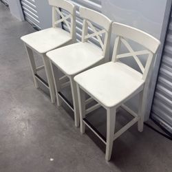 FREE STOOLS 