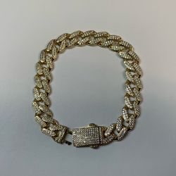 14K Yellow Gold Hollow CZ Curb Link Bracelet (8”) - 22.5 Grams 