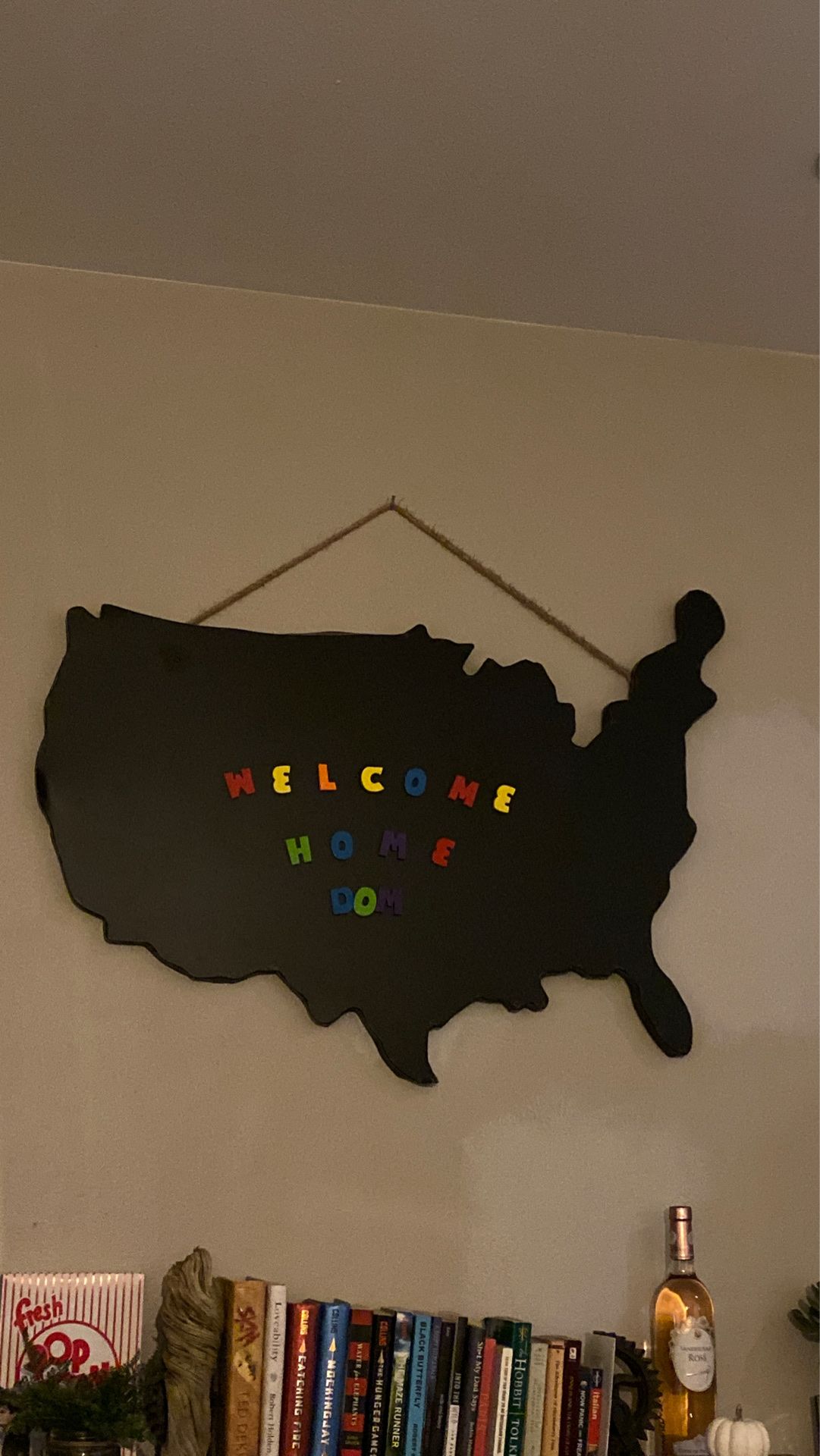 USA chalk/magnet board w/ alphabet magnets