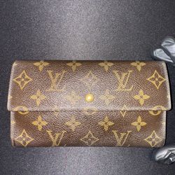 Louis Vuitton Wallet