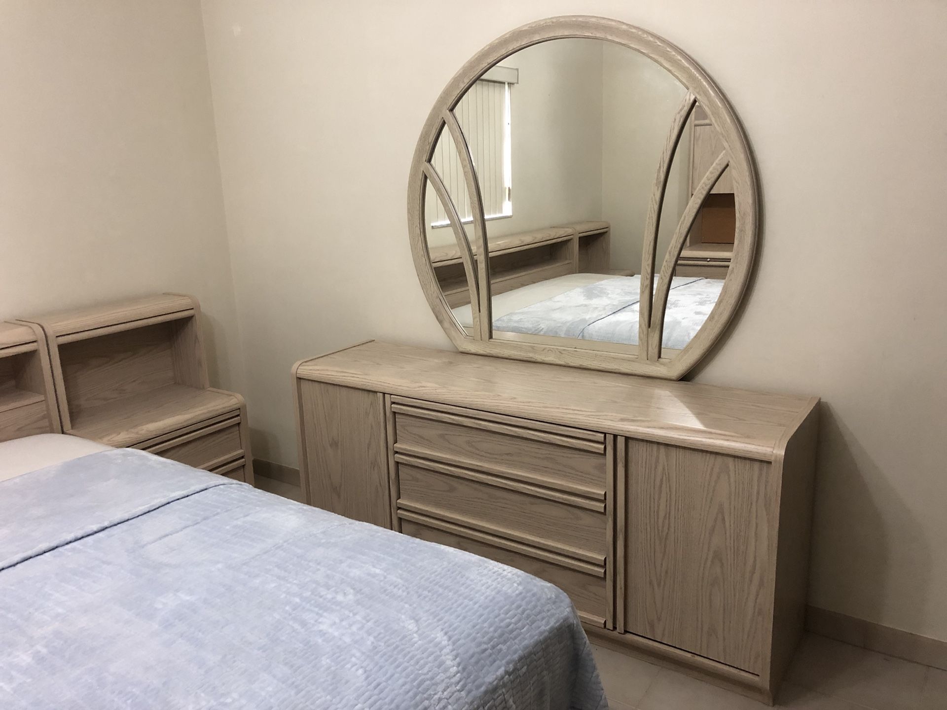 Bedroom furniture (full set) MIAMI, FL
